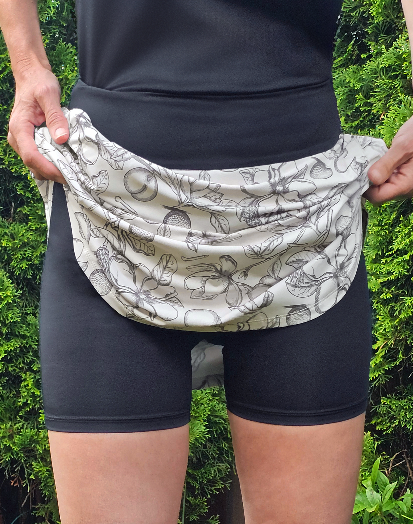 Golf Magnolia Toile Women's Skort-Ivory